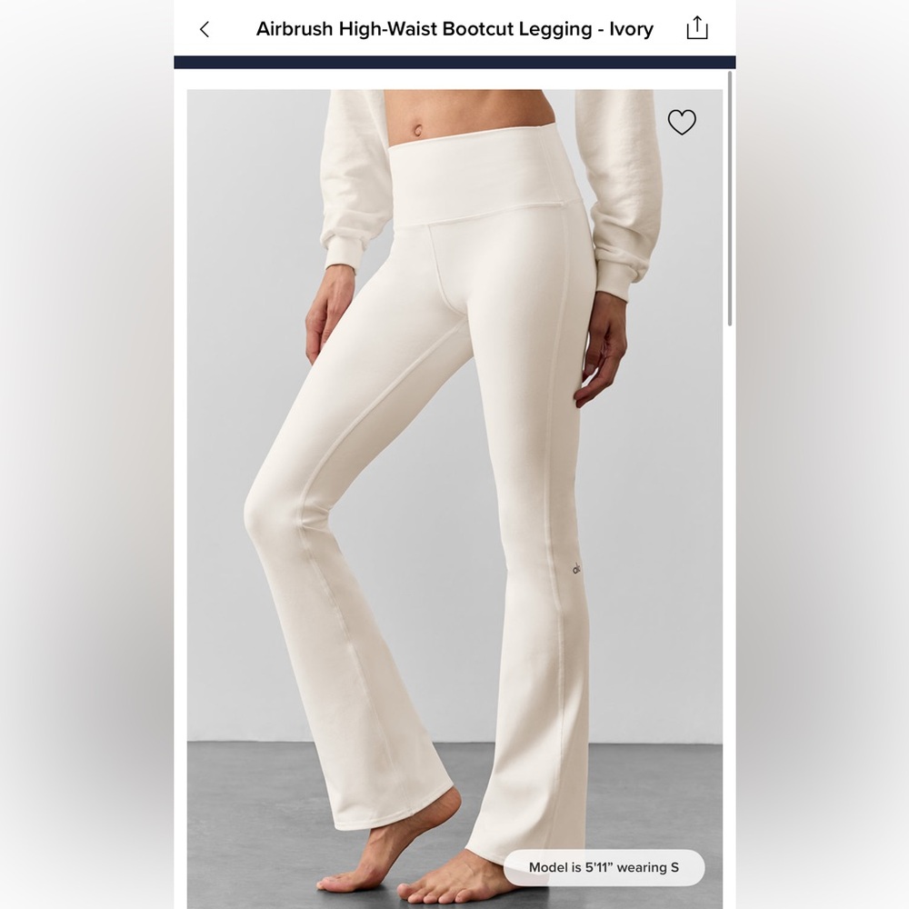 ALO Yoga Women's Ivory 7/8 Bootcut legging